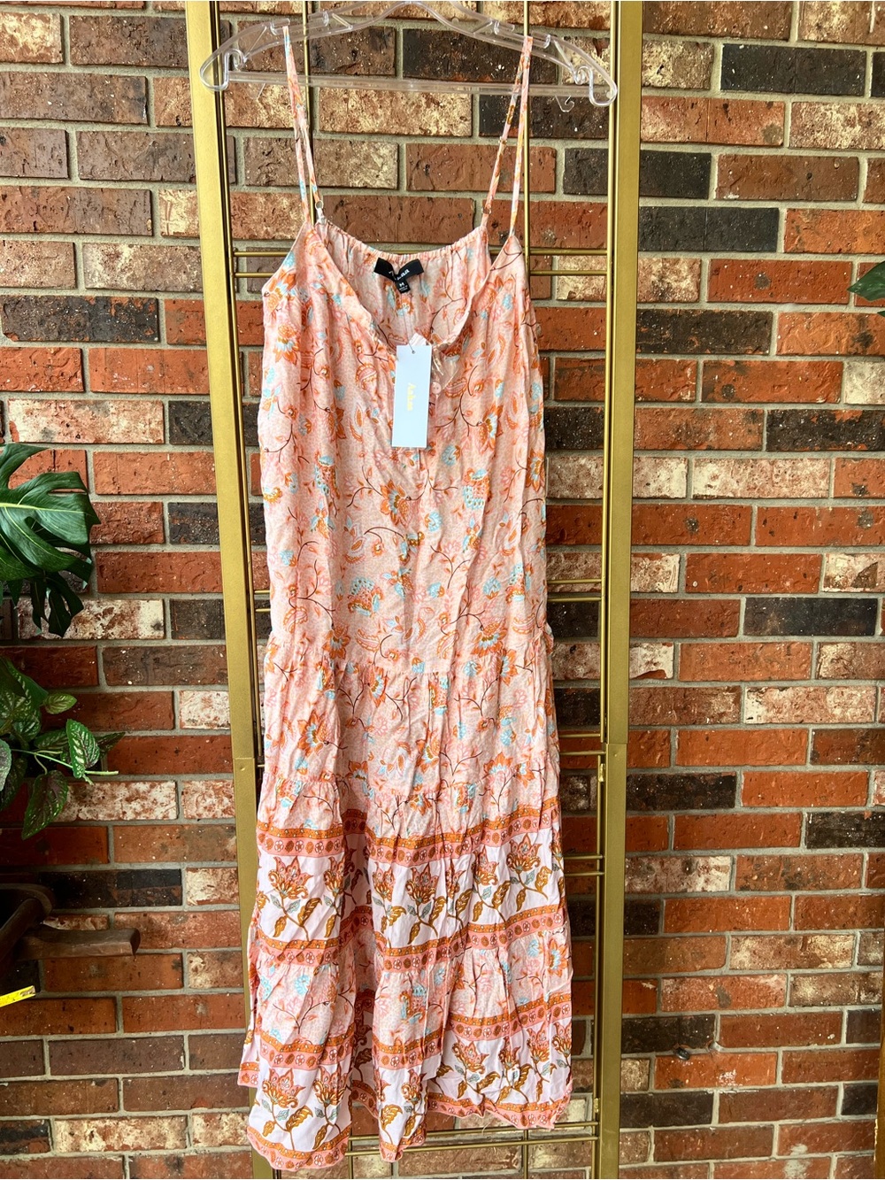 Aakaa Sleeveless Pink Floral Tiered Maxi Dress